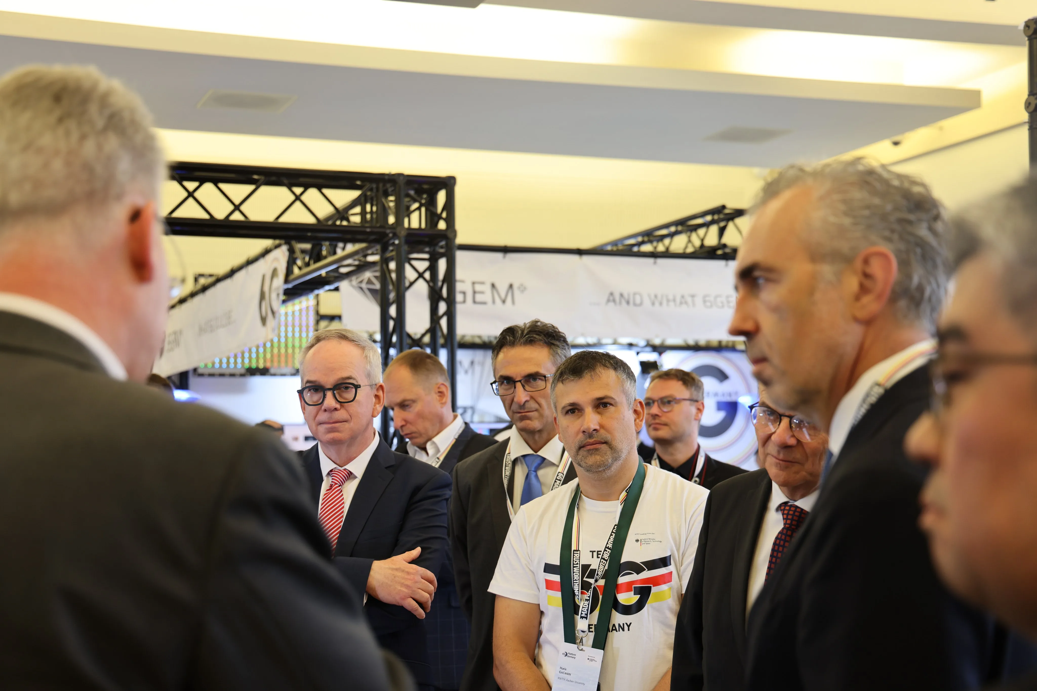 VIP guests at the 6GEM+ booths.